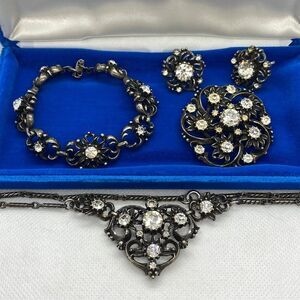 ⭐️ 💛 Coro 1940s Crystal Complete Set